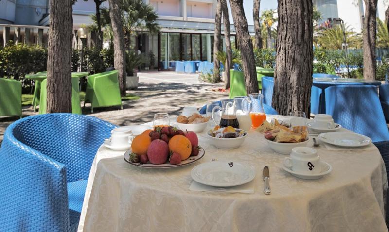 Hotel Sporting Сан-Бенедетто-дель-Тронто Экстерьер фото
