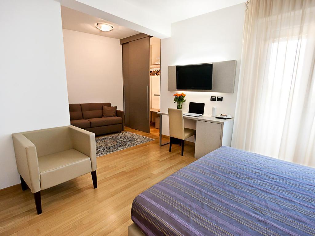 Hotel Sporting Сан-Бенедетто-дель-Тронто Экстерьер фото